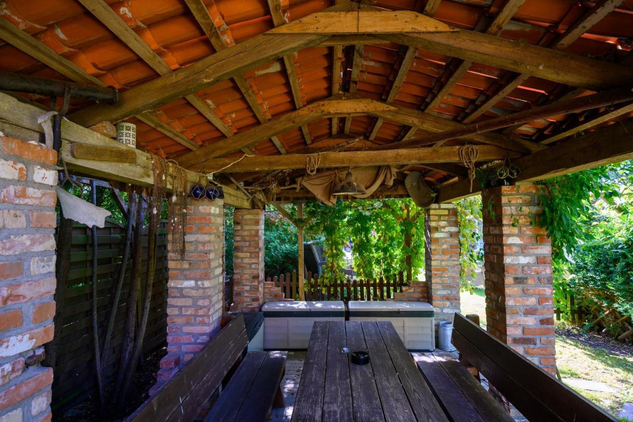 Landhaus Nienhagen Bagian luar foto