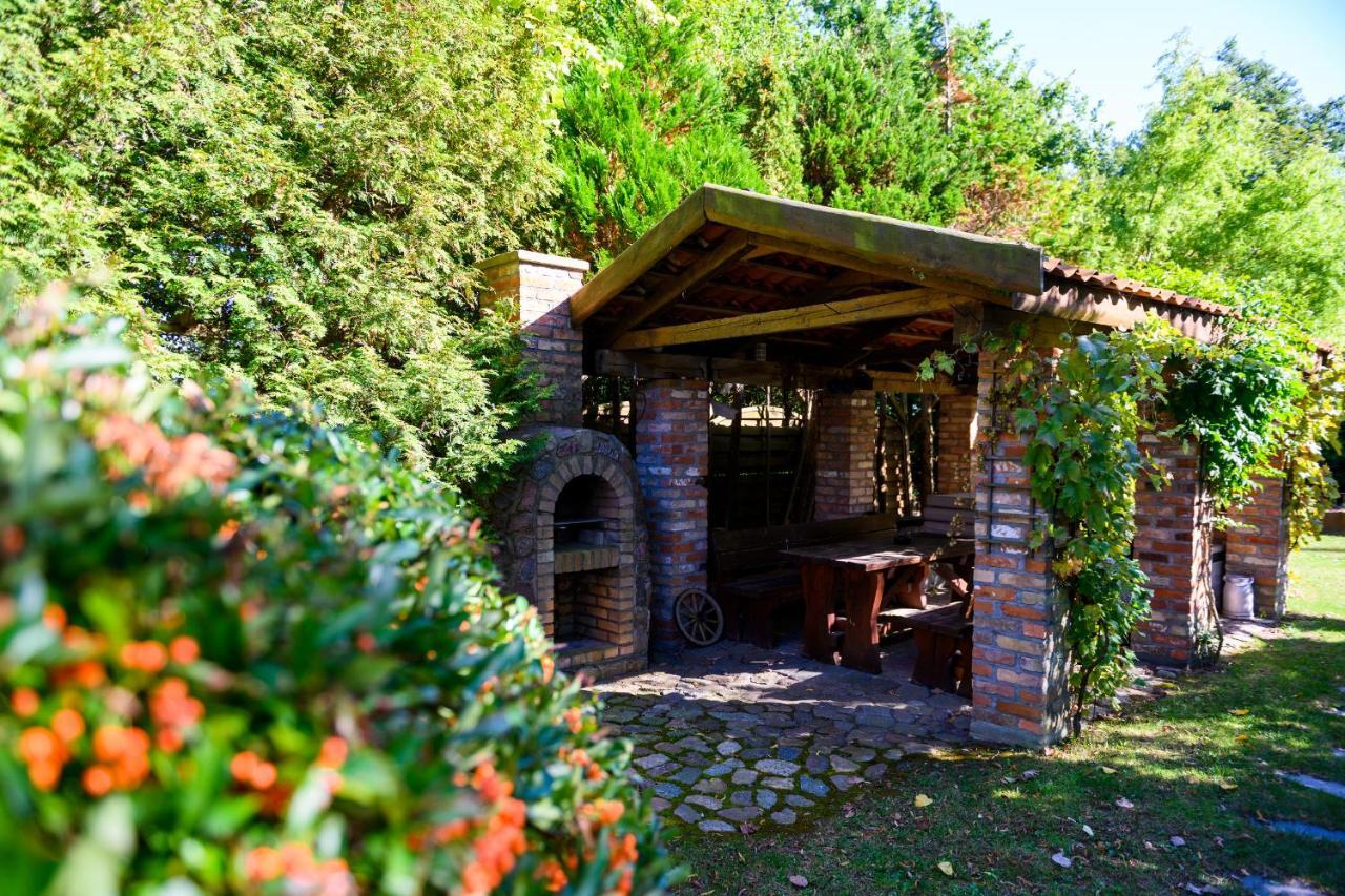 Landhaus Nienhagen Bagian luar foto